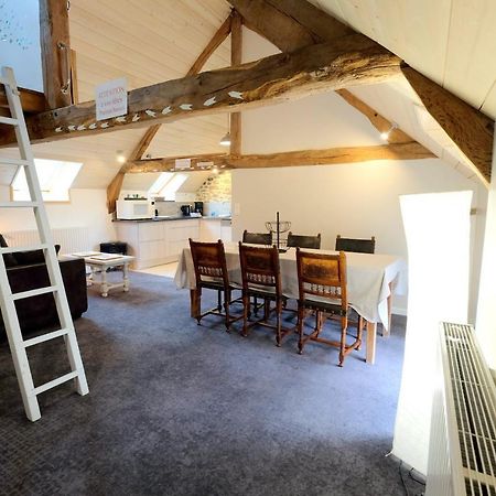 Le Logis De Mordreuc Apartamento Pleudihen-sur-Rance Exterior foto