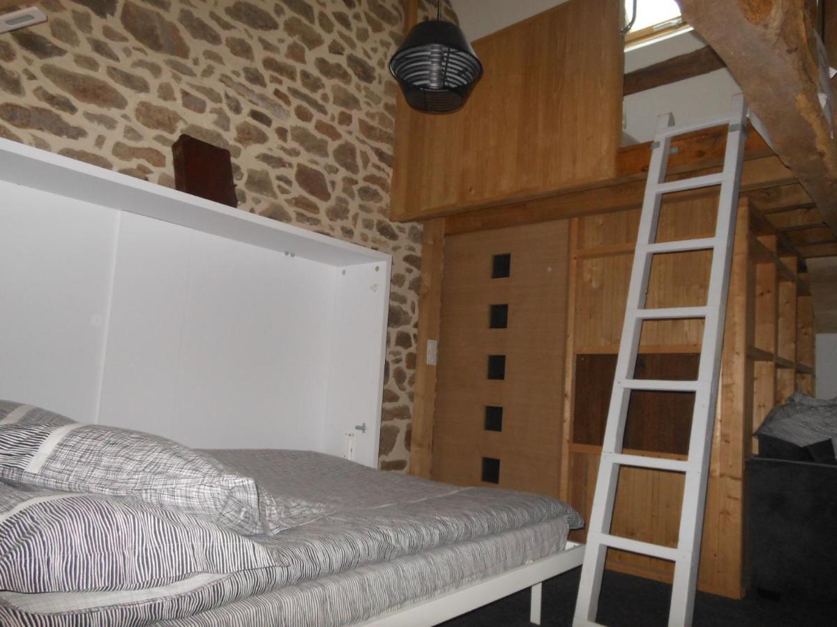 Le Logis De Mordreuc Apartamento Pleudihen-sur-Rance Exterior foto